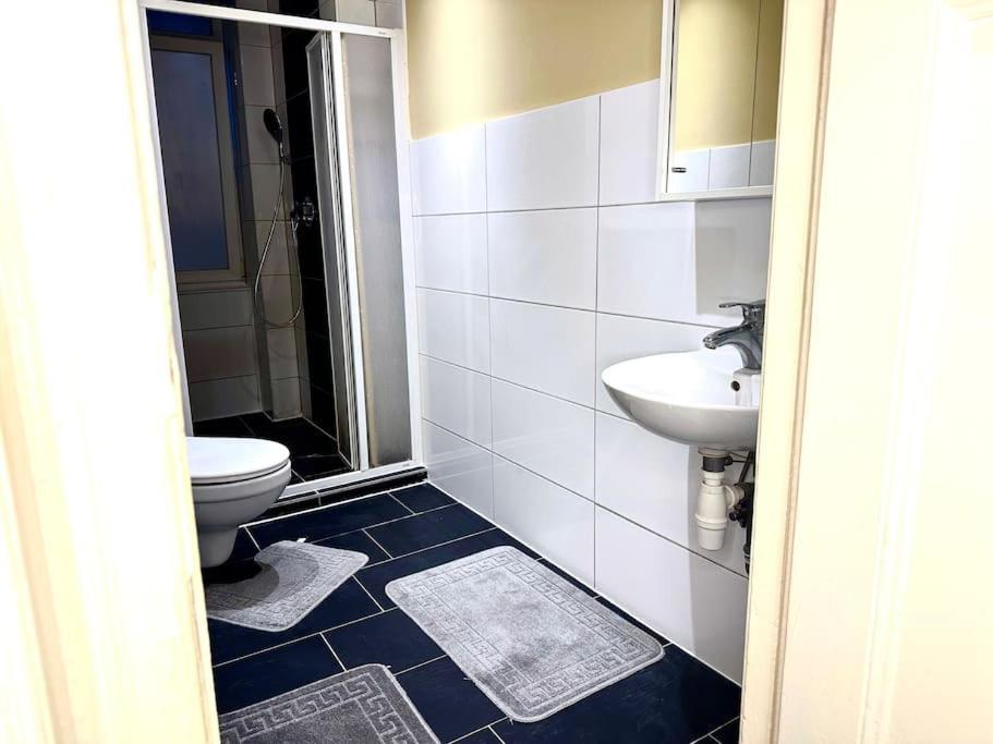 Schoenes Grosses Apartment Im Zentrum Berlins Exterior foto